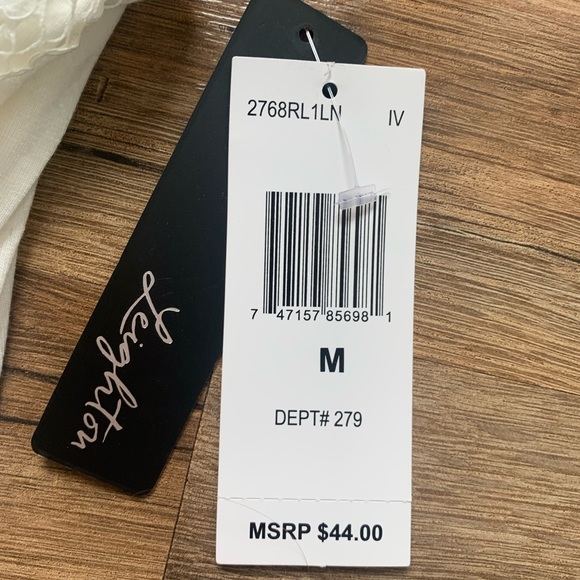 Leighton Lace-overlay Eyelash-fringe Blouse - Picture 4 of 14